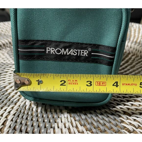 Vintage Promaster 300 Green Nylon Camera Bag with Original Tag NWT - Picture 10 of 11